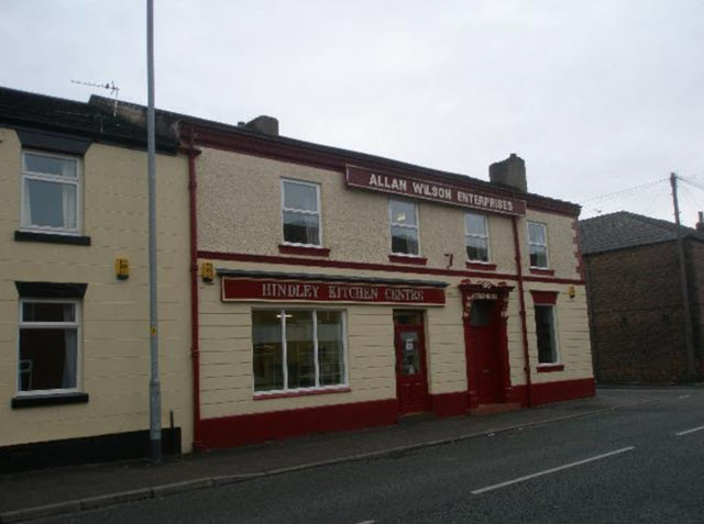 Queens Head Public House